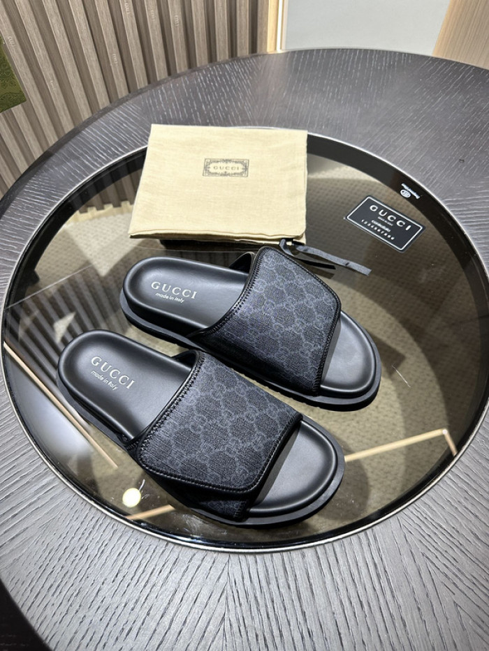 Gv*c slippers