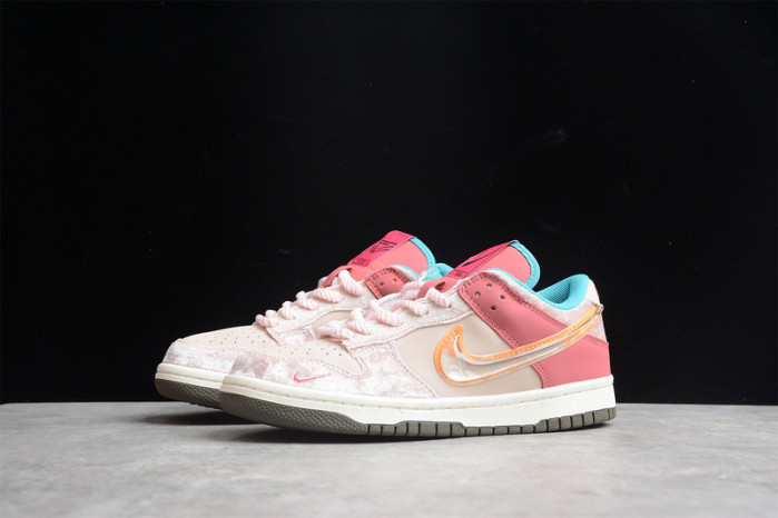 Social Status x Nk SB Dunk High Pro DJ1173-600