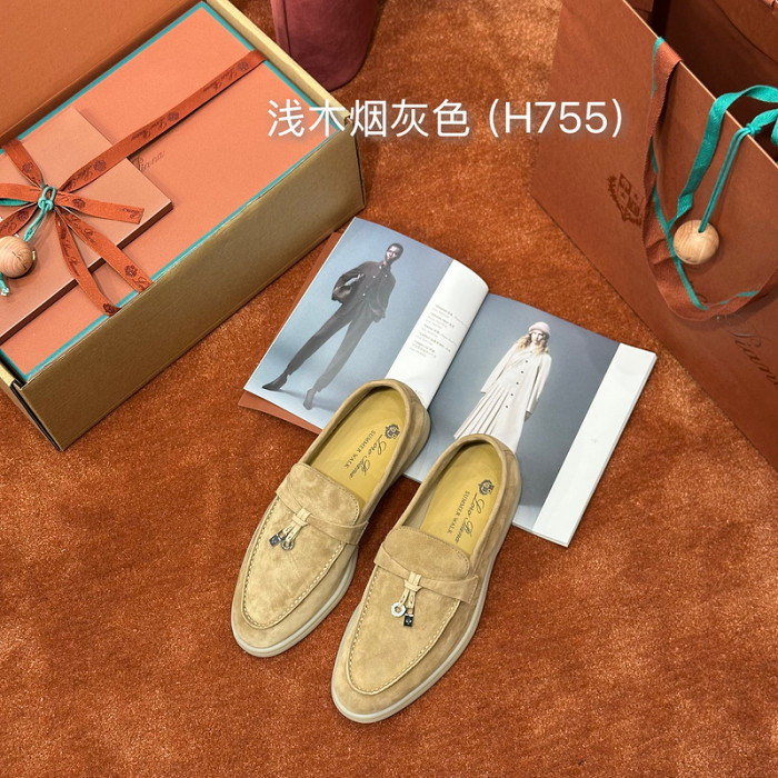 L0R0 P1ANA SNEAKER