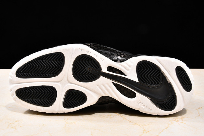 Air Foamposite Pro Dr. Doom (2016)  624041-006