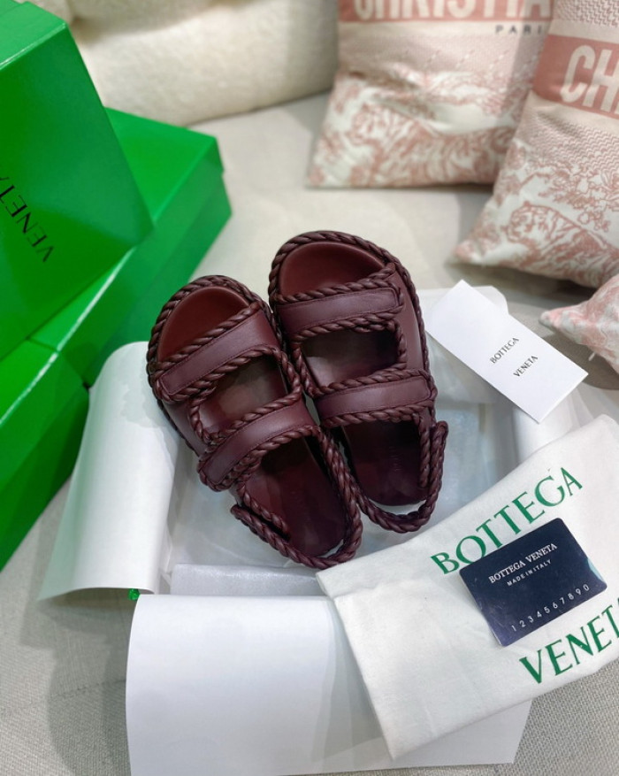 b0ttega Ven*ta slides