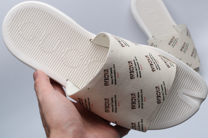 Gv*c slippers