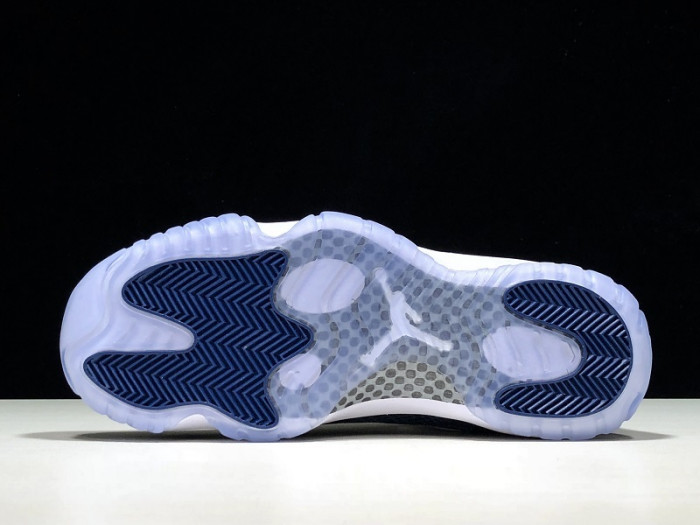 Air Jordan 11 Low 